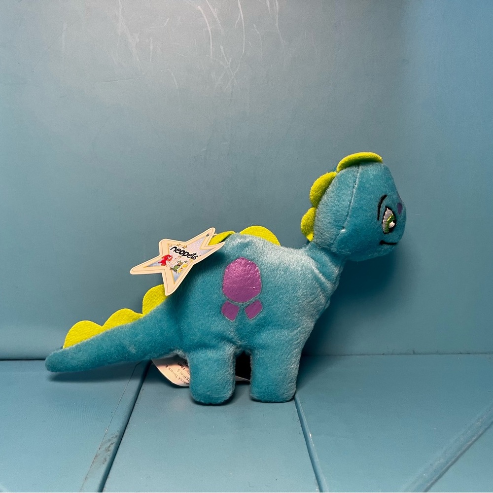 Neopets 2004 McDonald's Happy Meal Toy - Blue Chomby Plushie